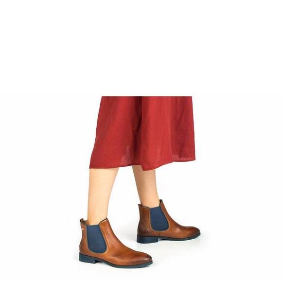 NEW PIKOLINOS women's royal boot in cuero